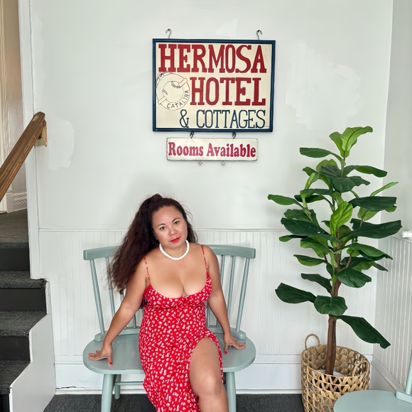 Dress - Picture 4 of 7